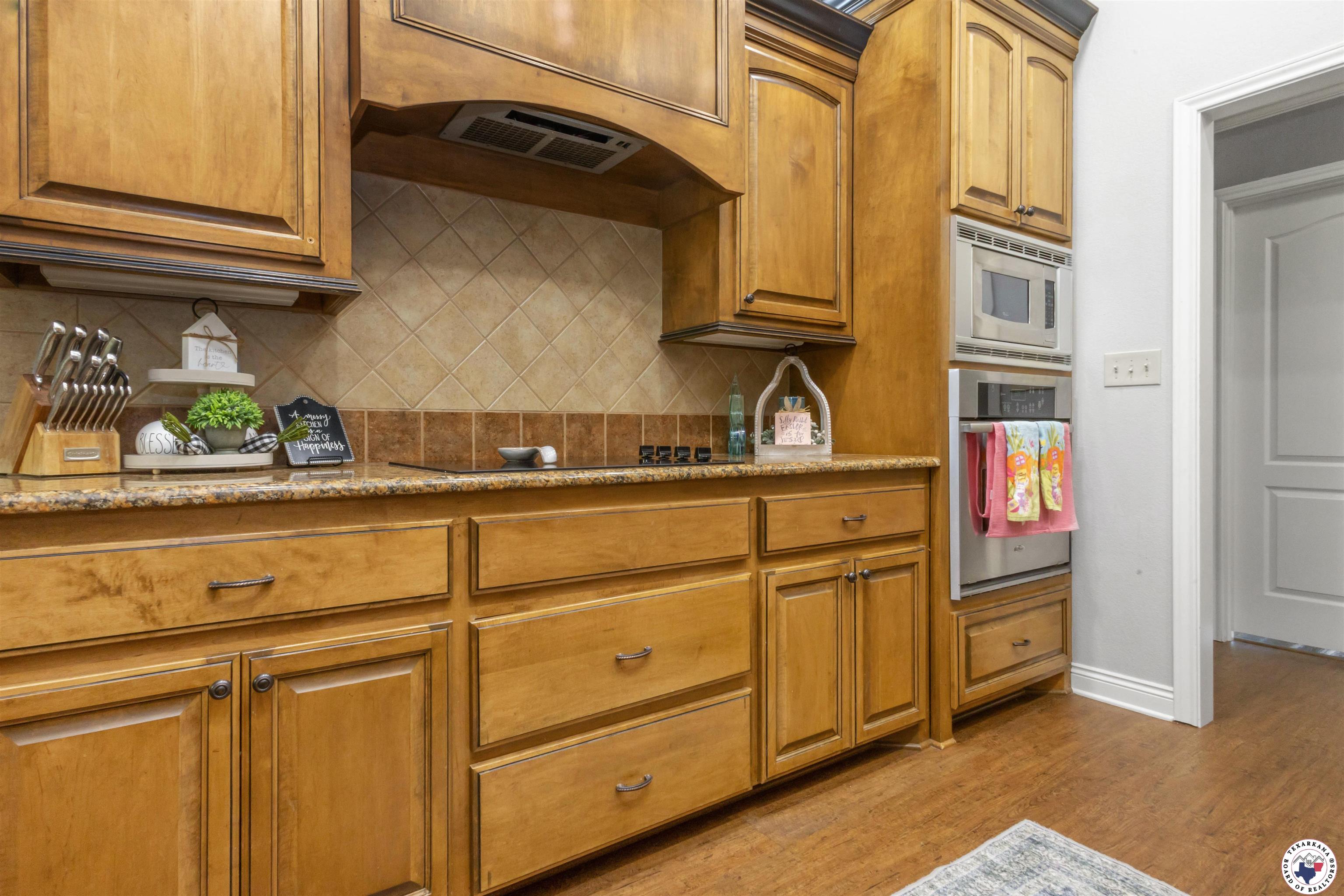 10 Weatherby Dr