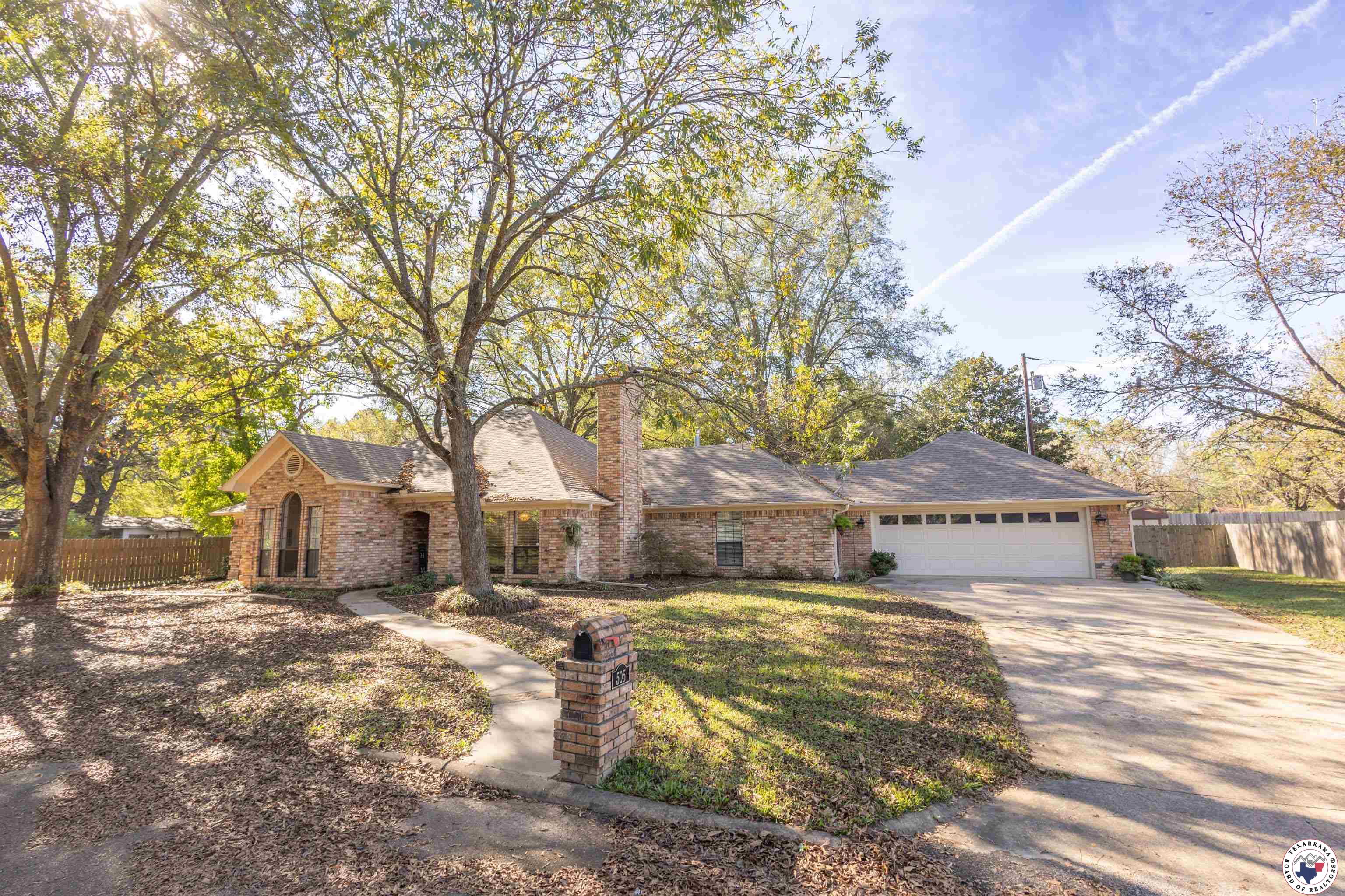505 Langford Ln