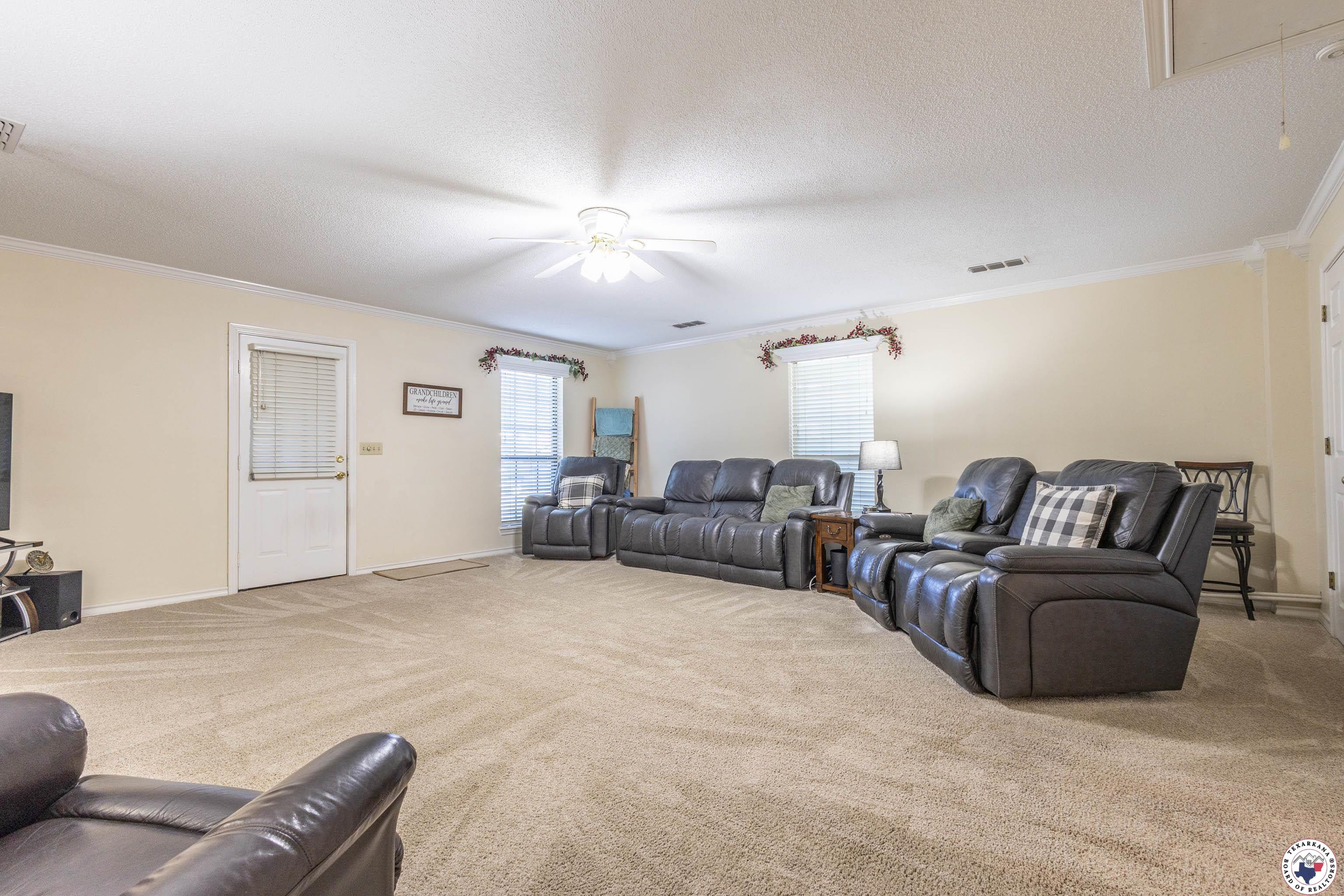 505 Langford Ln