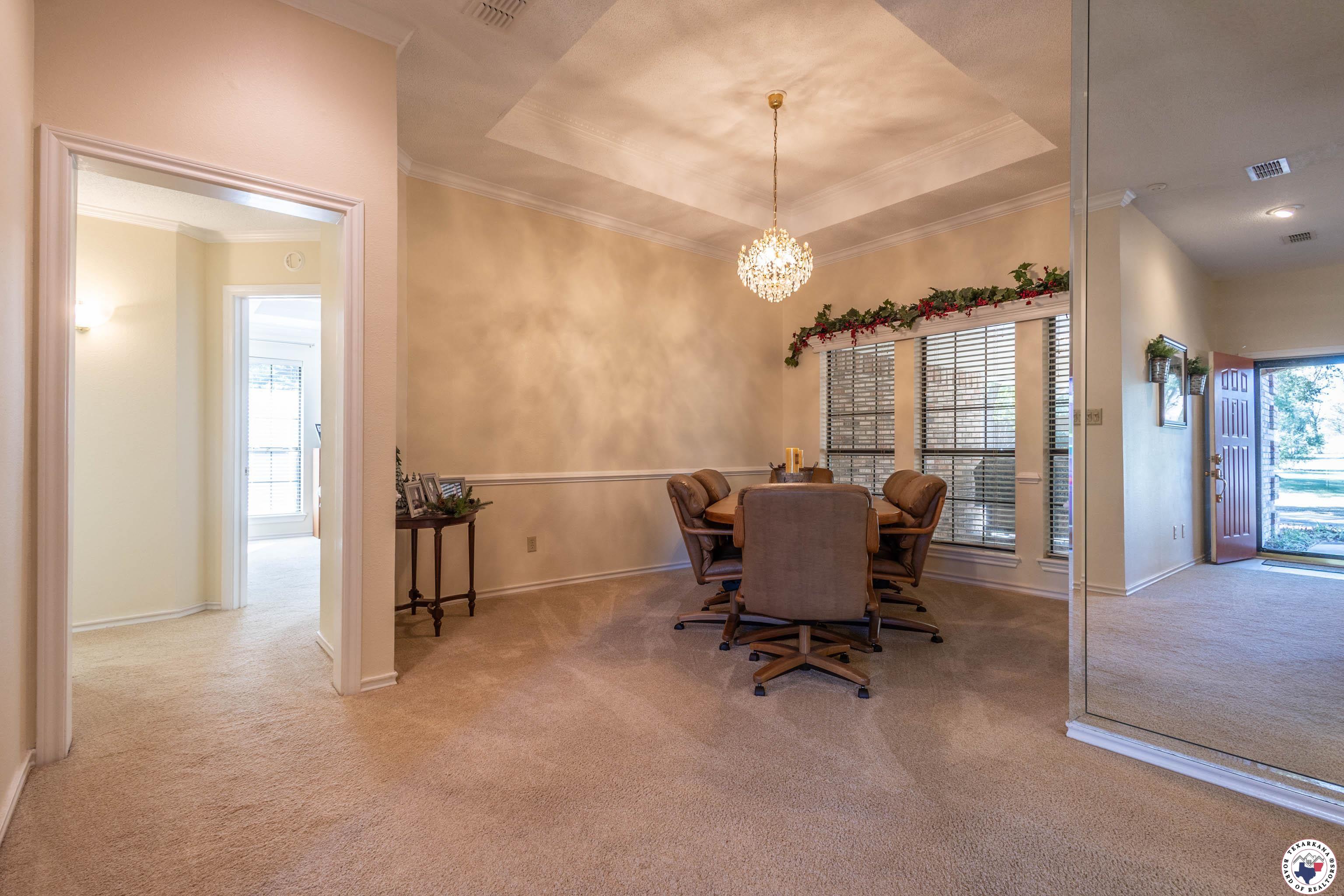505 Langford Ln