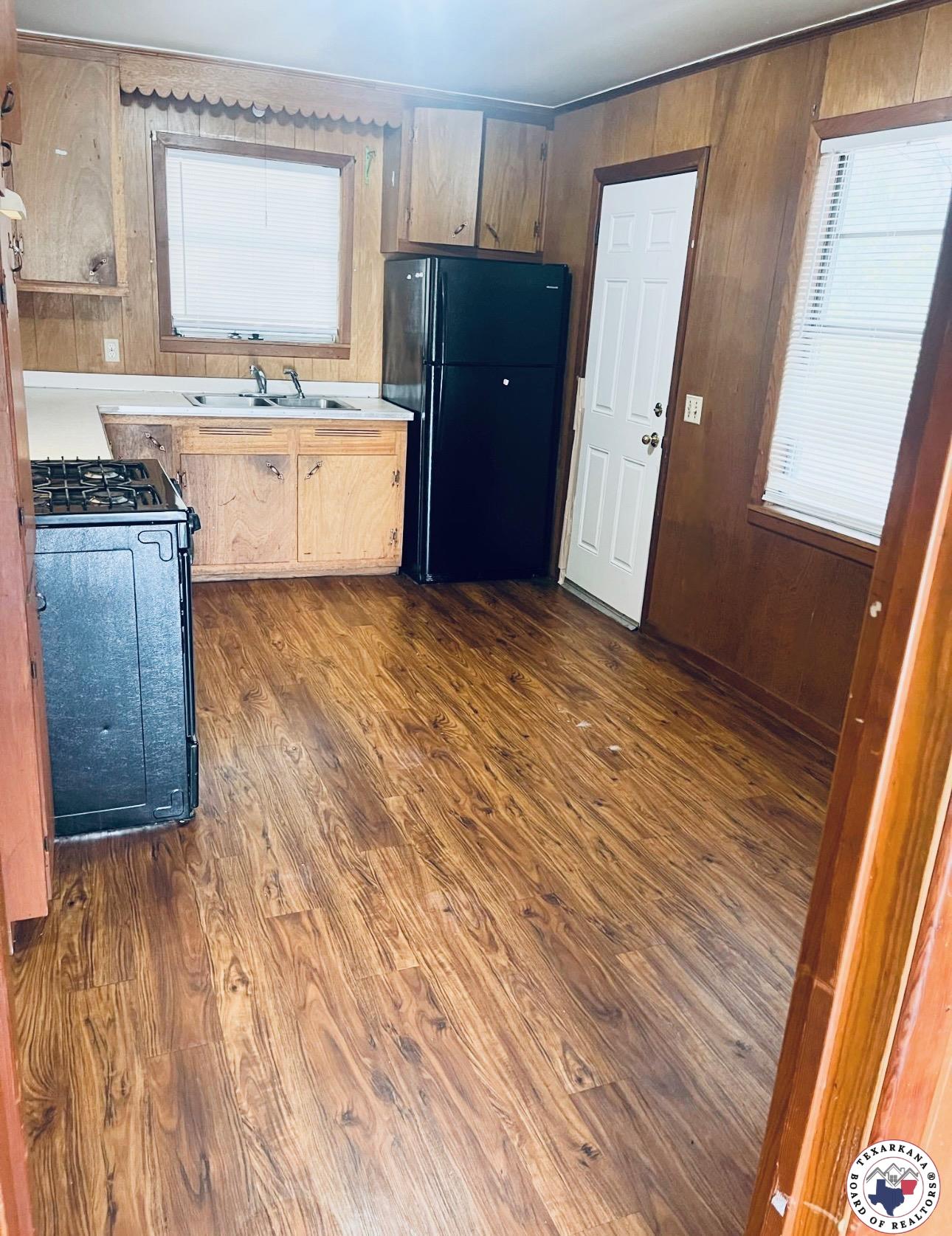 302 W Runnels