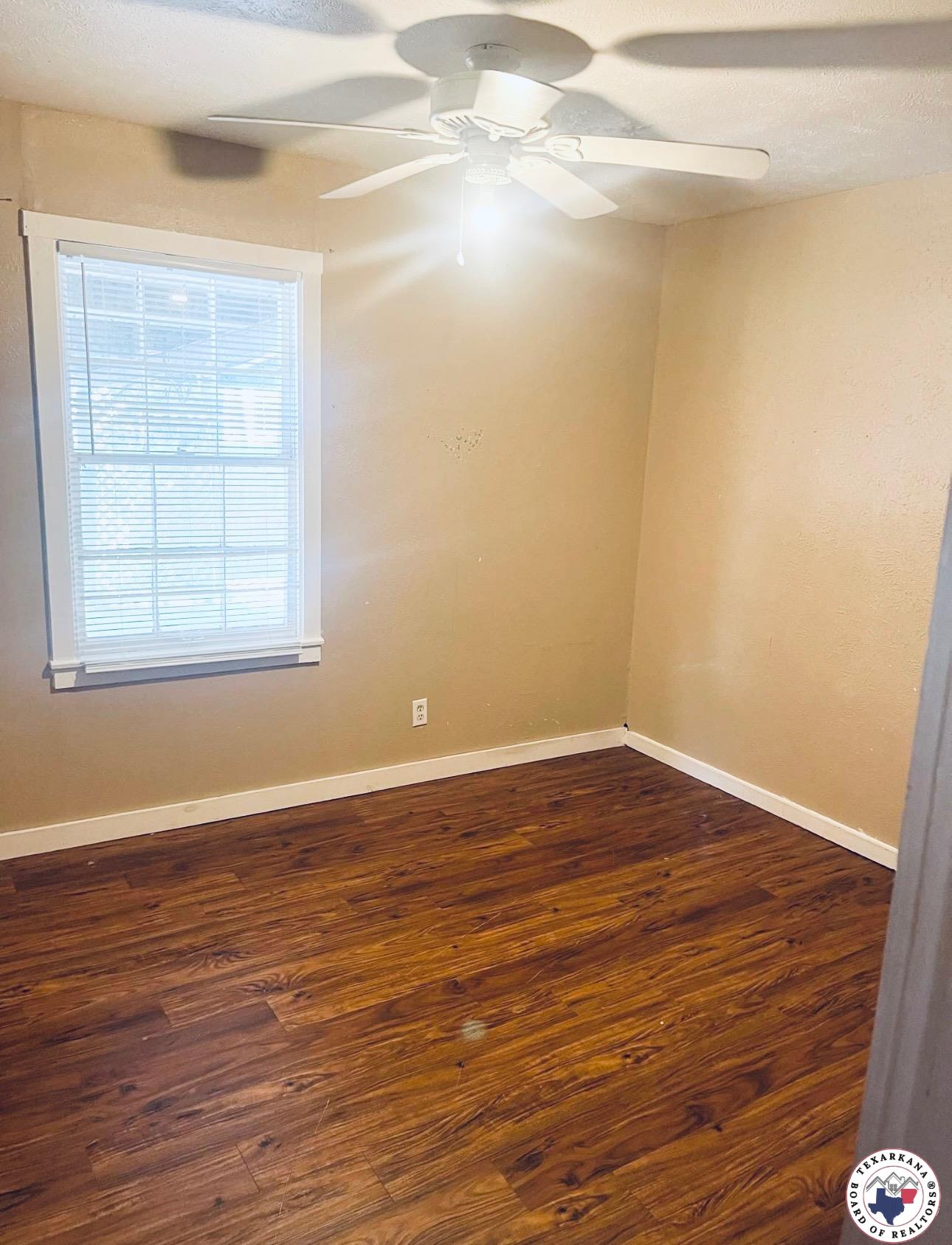 302 W Runnels