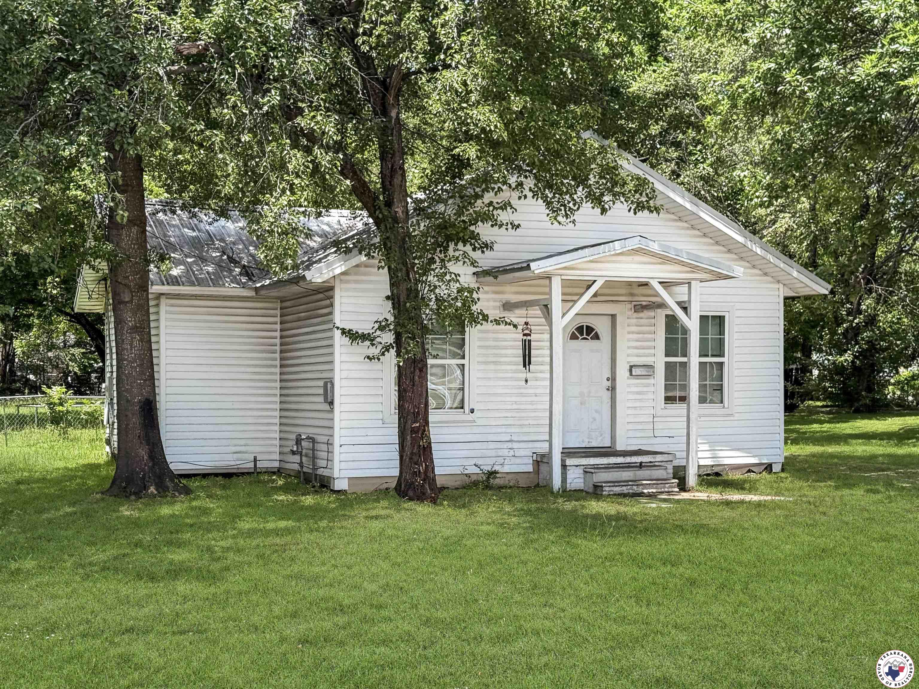 302 S Merrill