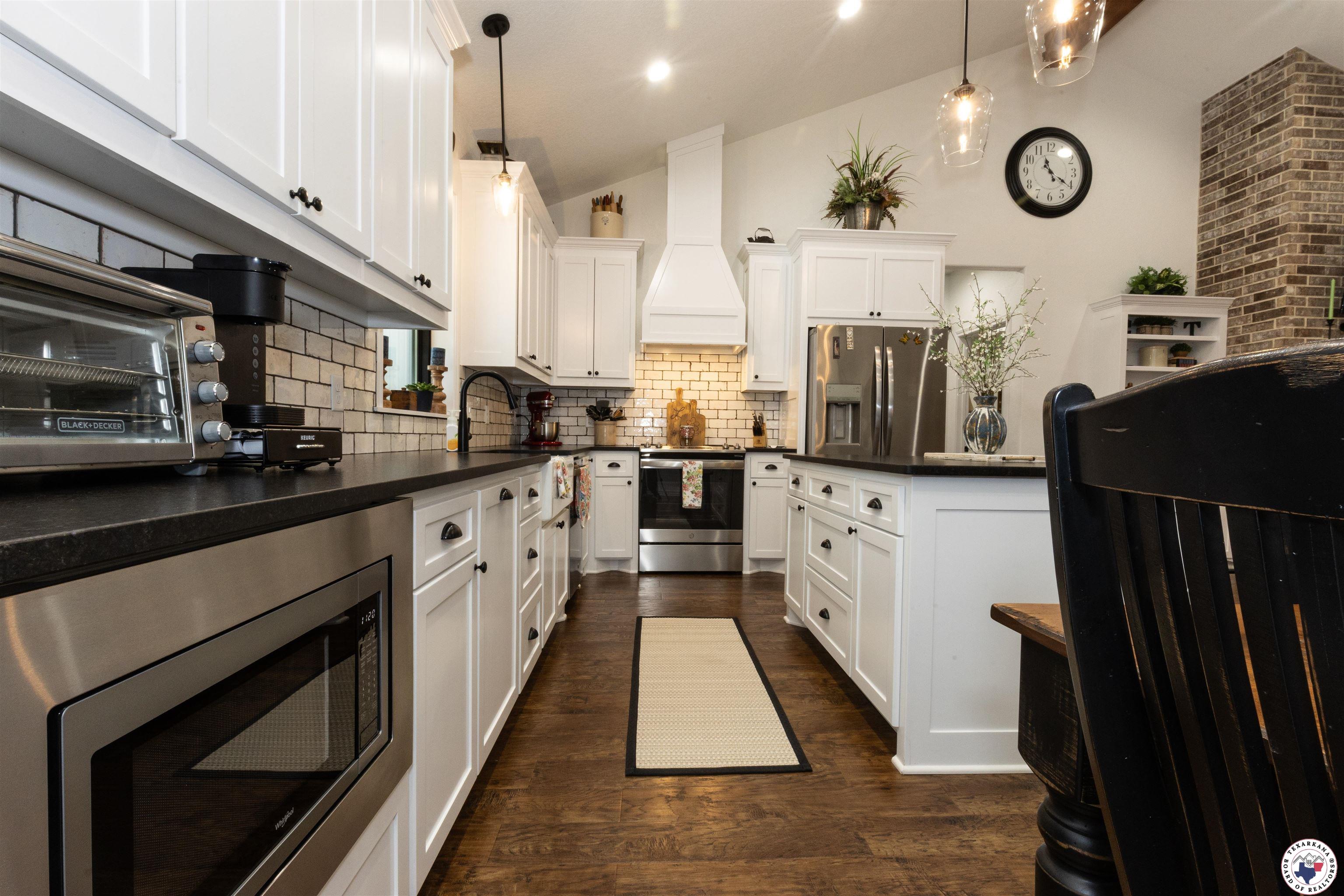 113 Dove Creek