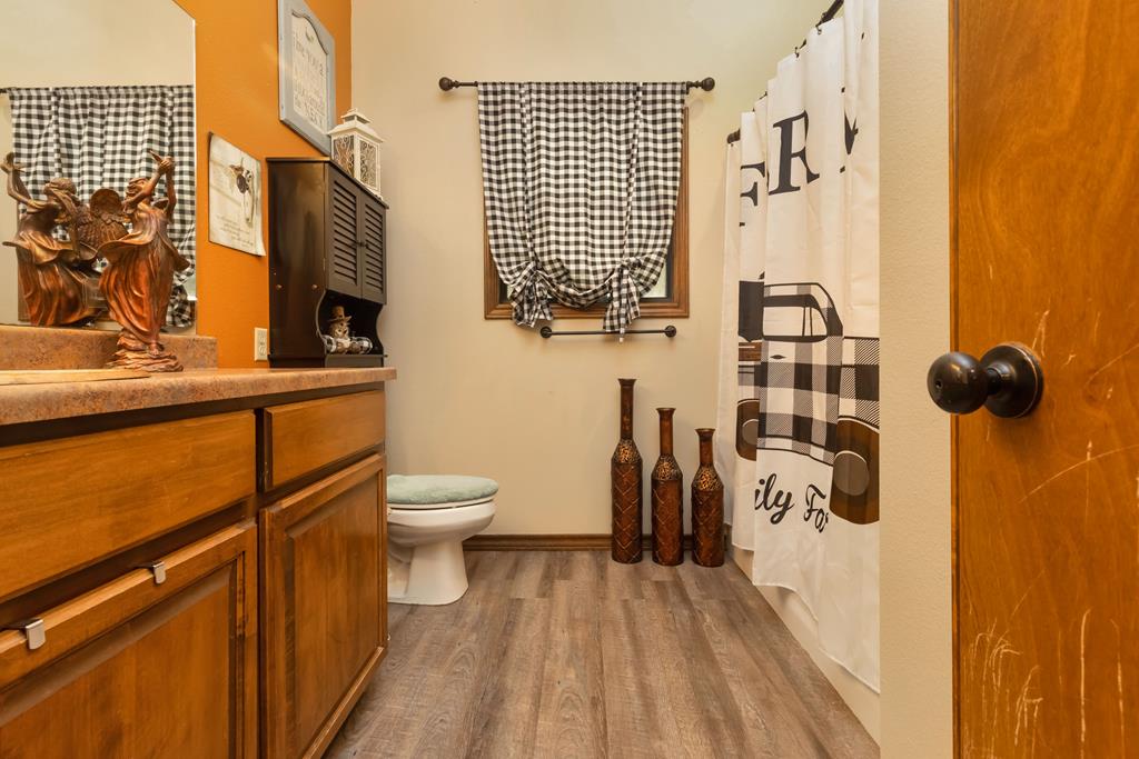 2348 County Road 3215, DeKalb