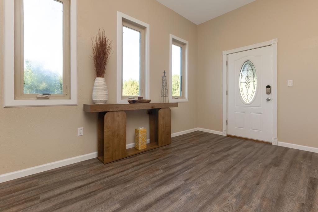 2348 County Road 3215, DeKalb