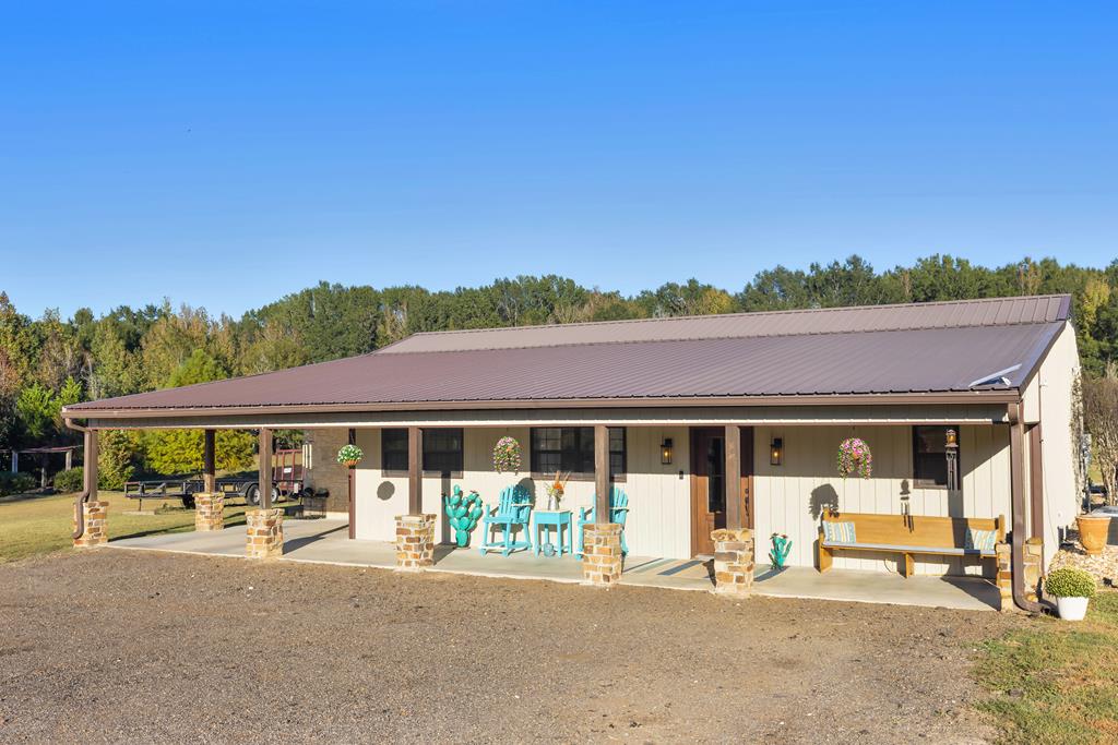 2348 County Road 3215, DeKalb