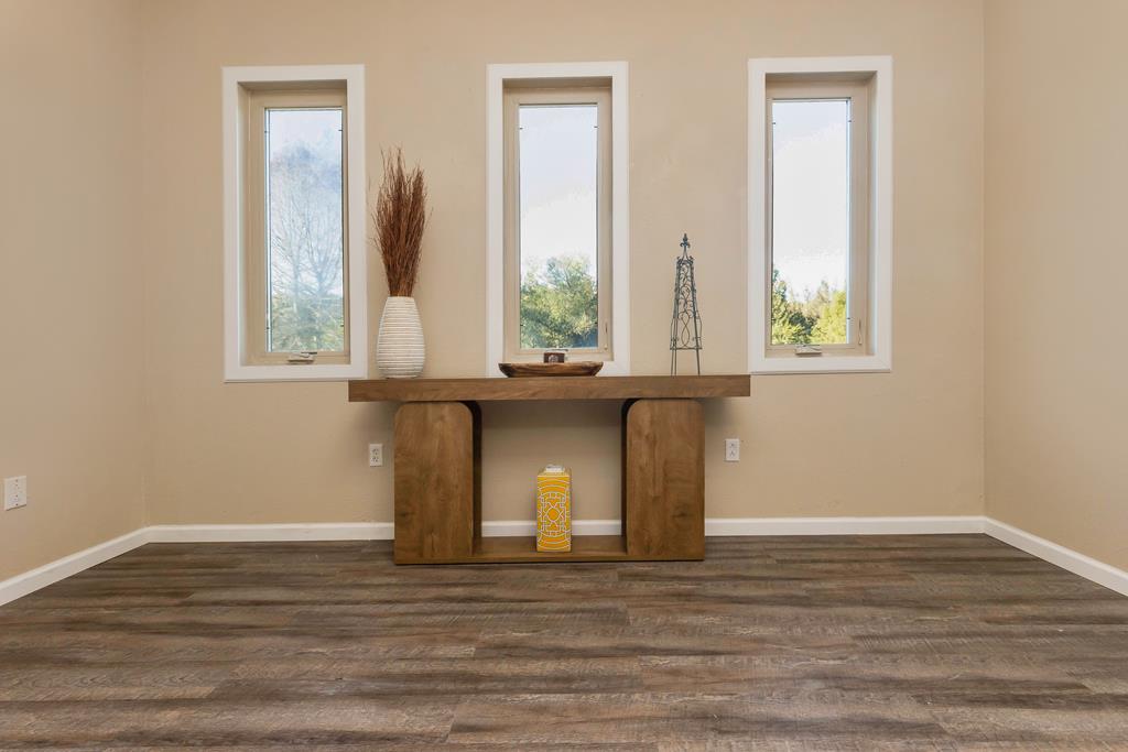 2348 County Road 3215, DeKalb