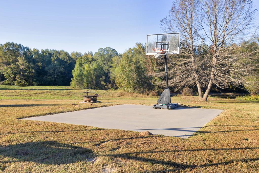 2348 County Road 3215, DeKalb