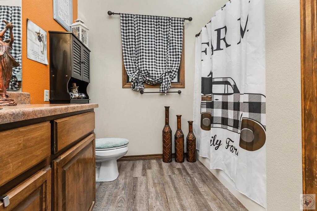 2348 County Road 3215, DeKalb