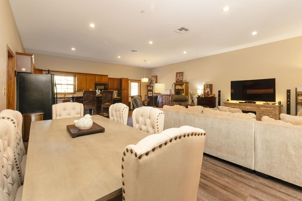 2348 County Road 3215, DeKalb