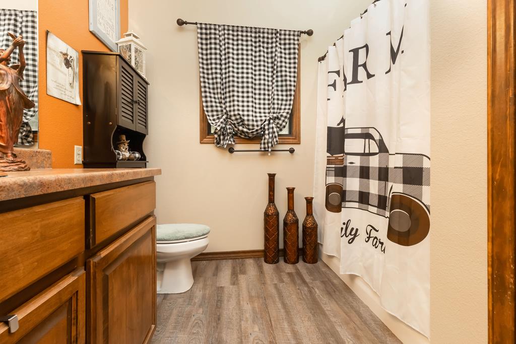 2348 County Road 3215, DeKalb