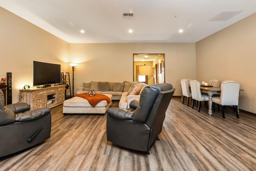 2348 County Road 3215, DeKalb