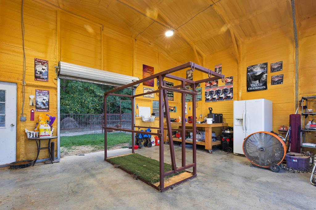 2348 County Road 3215, DeKalb