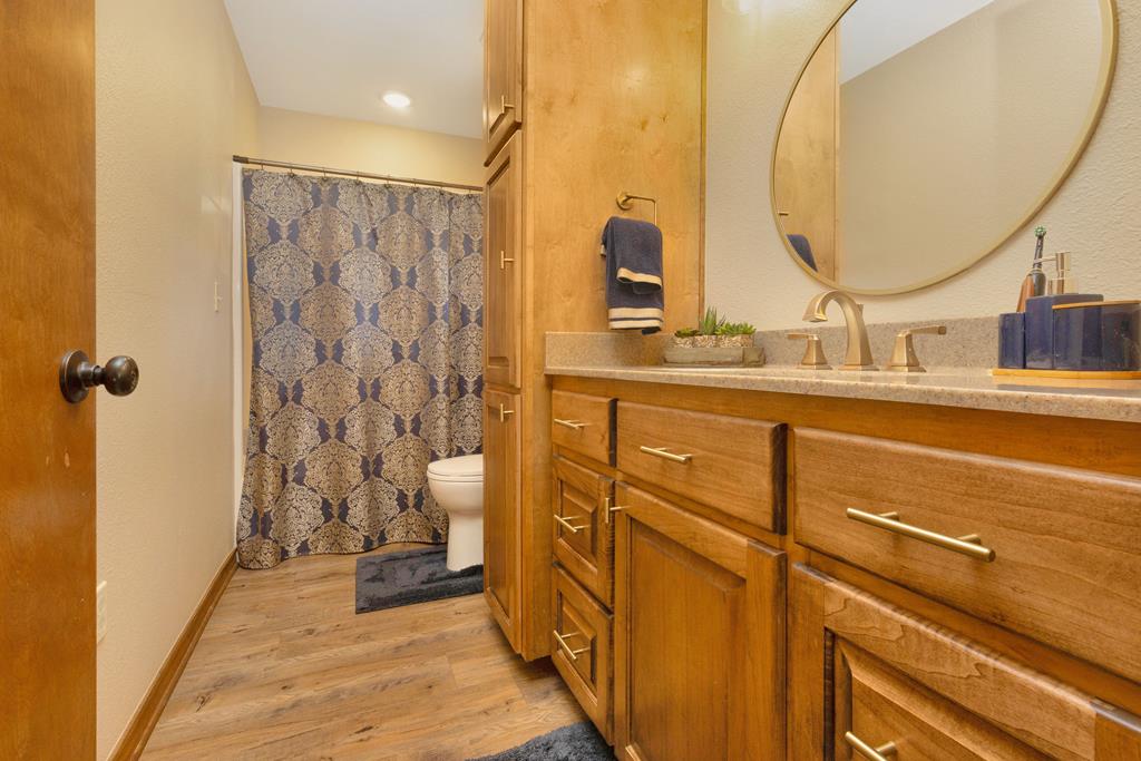 2348 County Road 3215, DeKalb