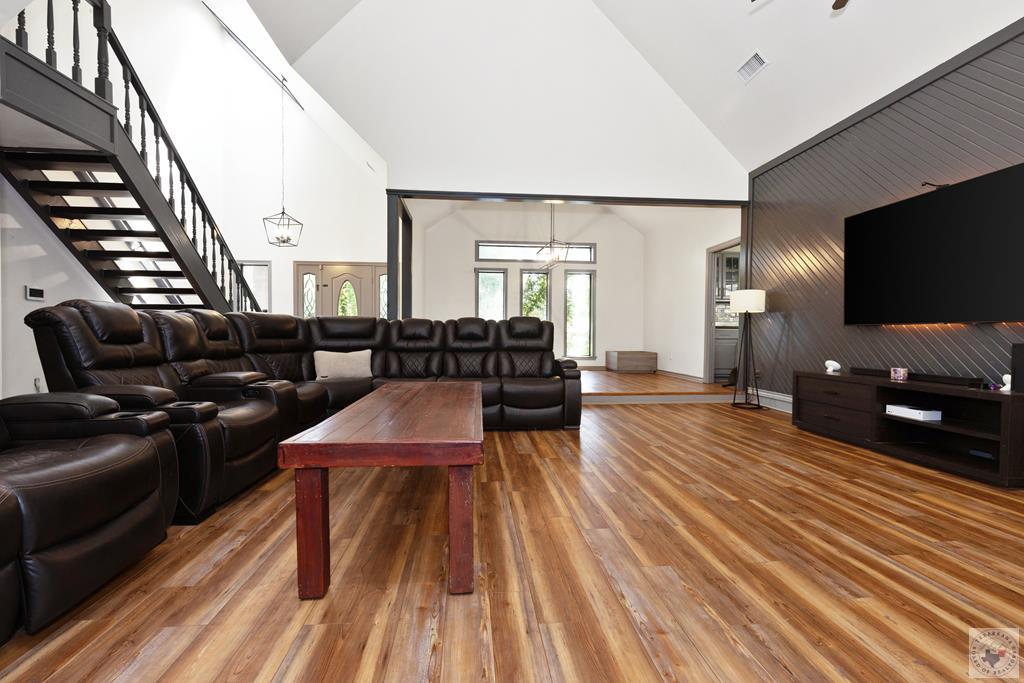 12070 Farm to Market Road 990