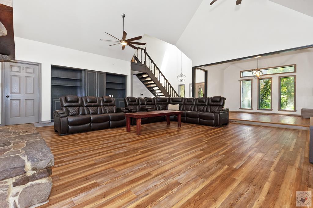 12070 Farm to Market Road 990
