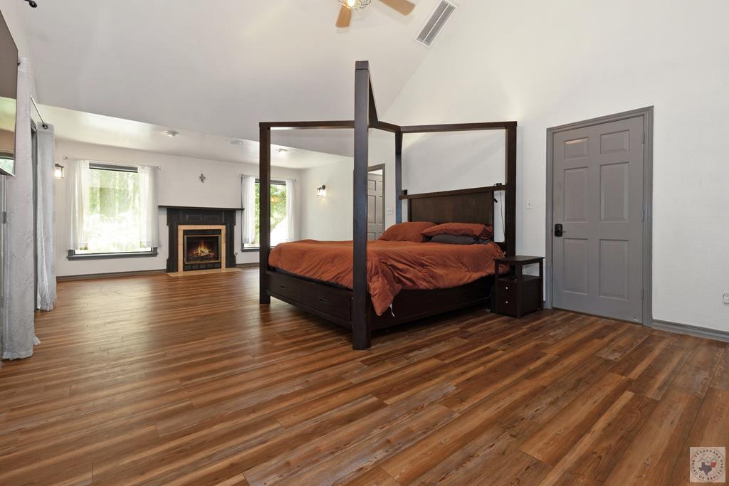 12070 Farm to Market Road 990