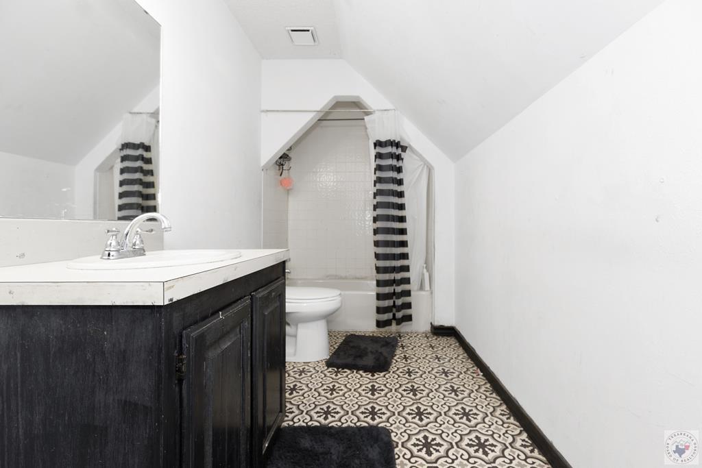 12070 Farm to Market Road 990