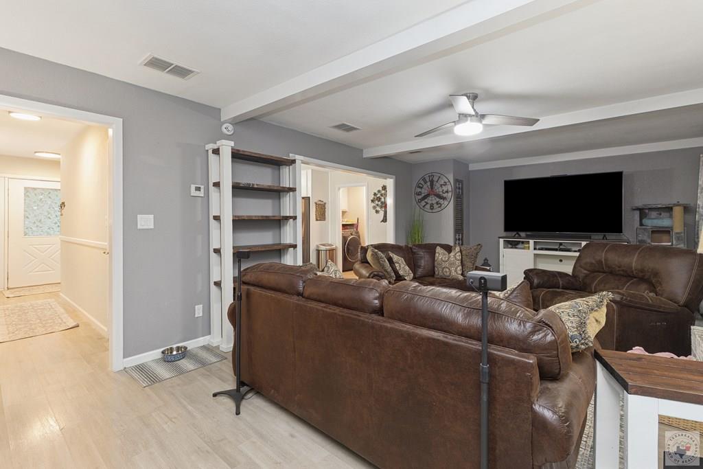 208 Meadow