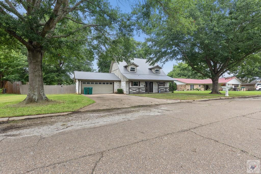 208 Meadow