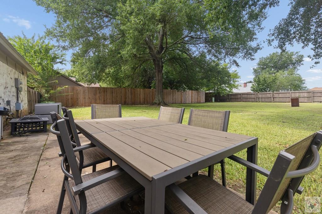 208 Meadow
