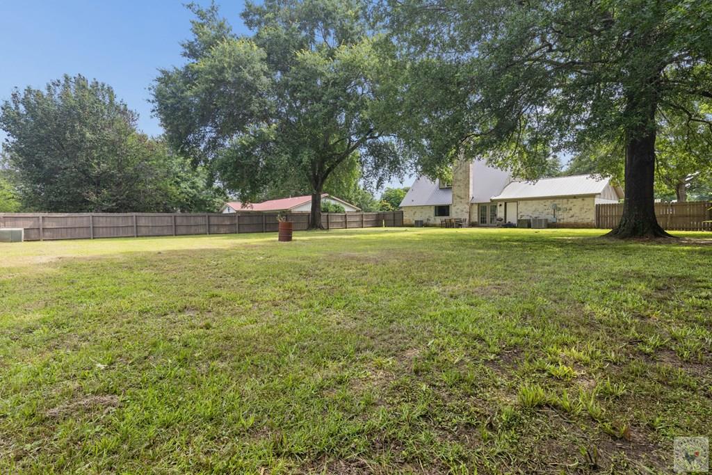 208 Meadow