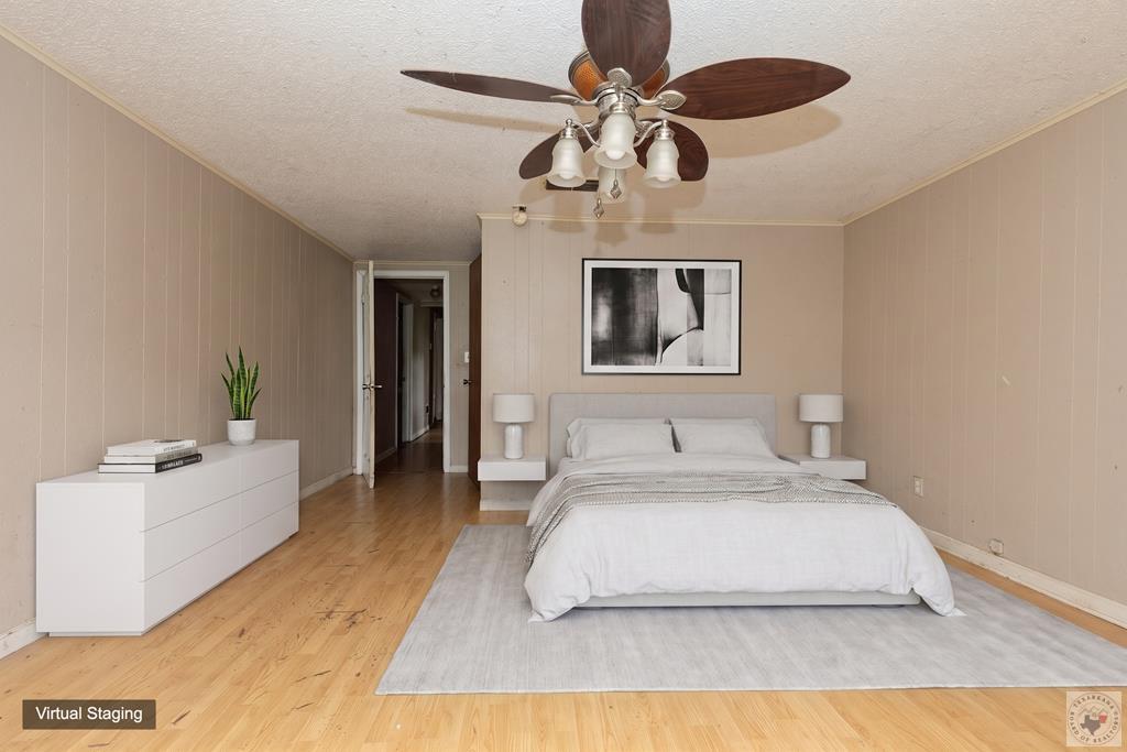 1003 Brooks