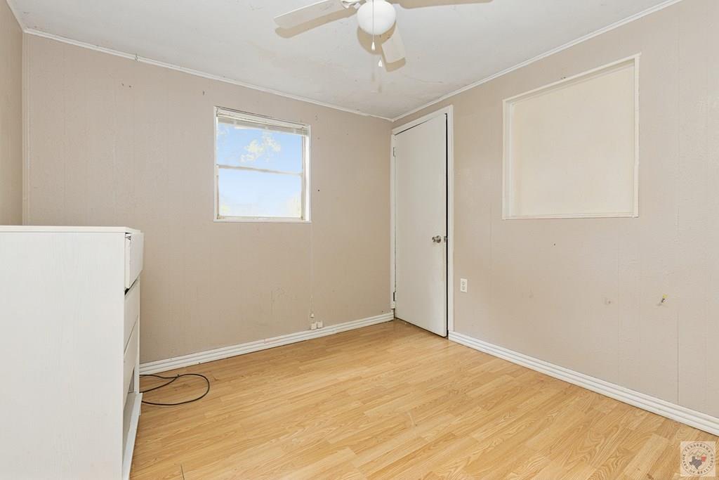 1003 Brooks