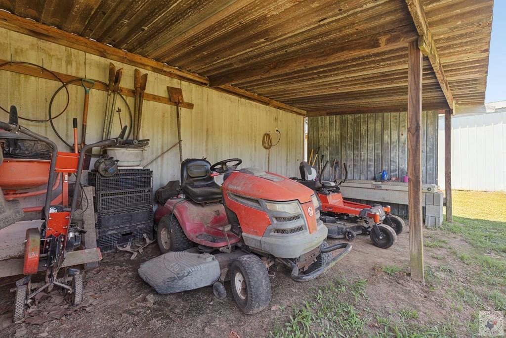 180 County Road 4255, DeKalb