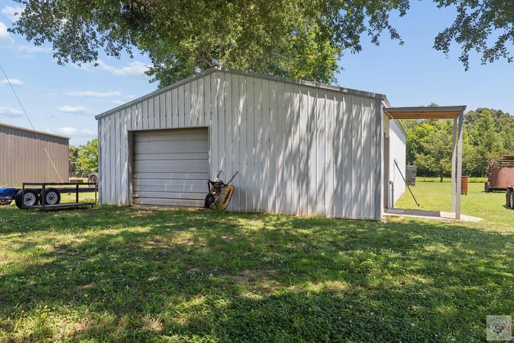 180 County Road 4255, DeKalb