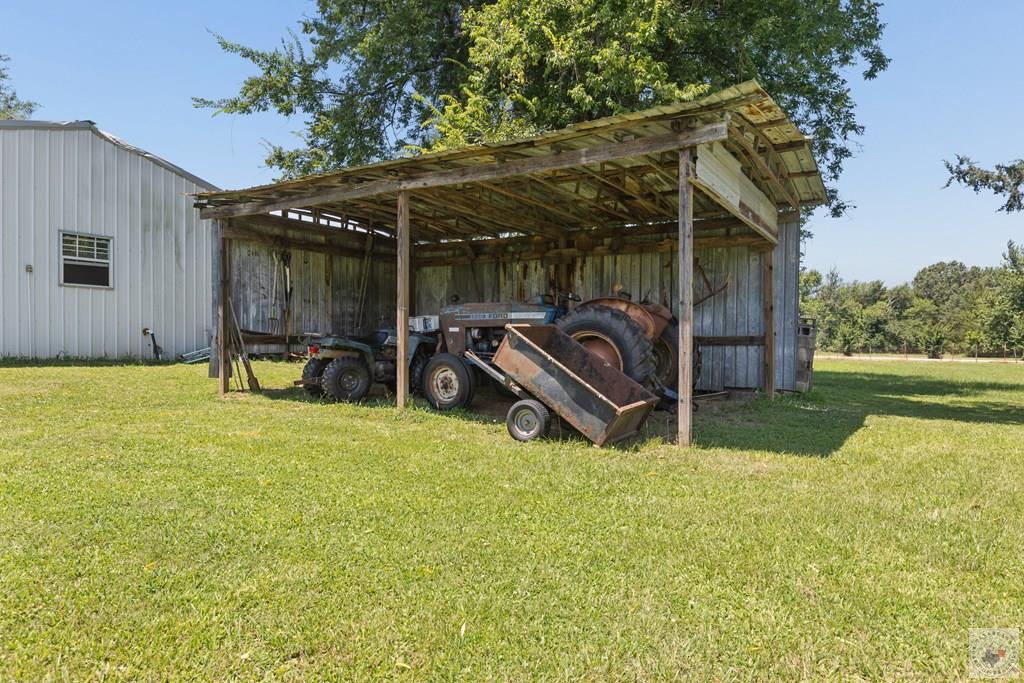 180 County Road 4255, DeKalb