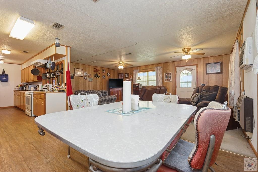 180 County Road 4255, DeKalb