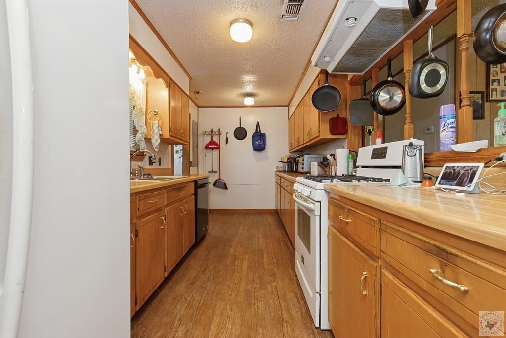 180 County Road 4255, DeKalb