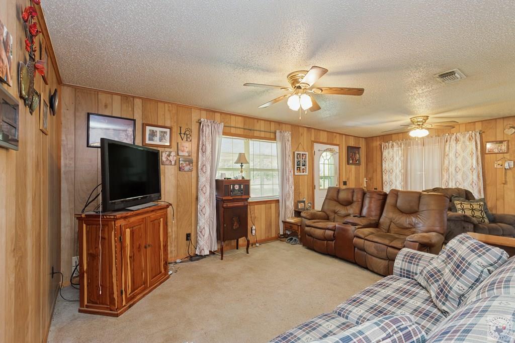 180 County Road 4255, DeKalb