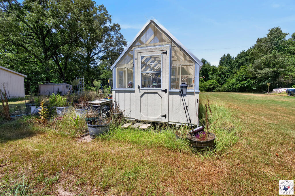 350 County Road 3102