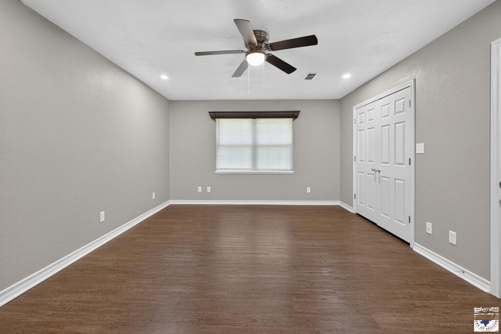 1213 Brooks