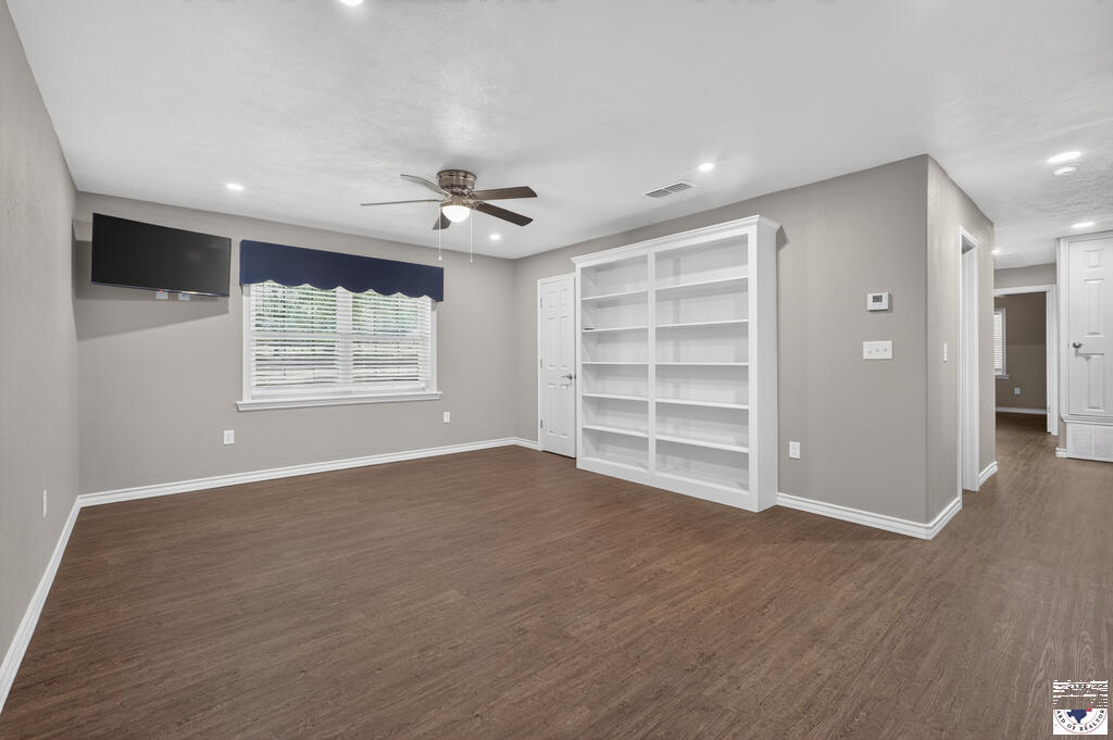 1213 Brooks