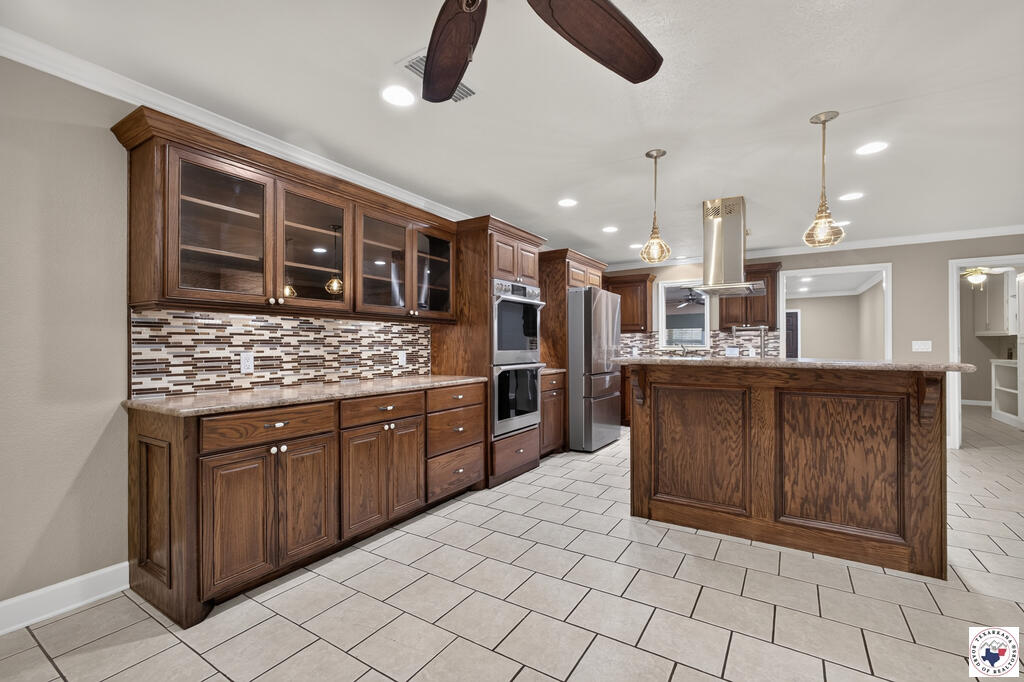 1213 Brooks