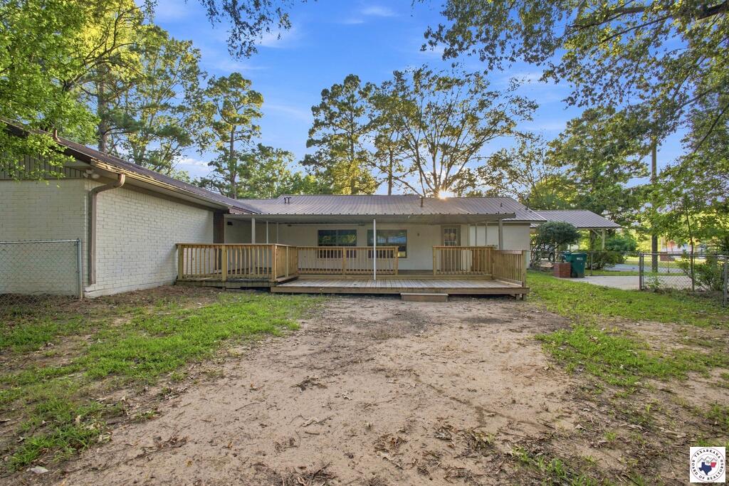 1213 Brooks