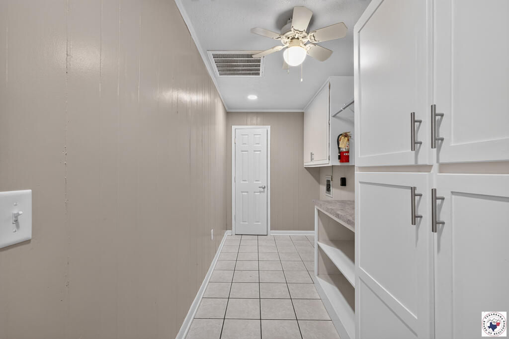1213 Brooks