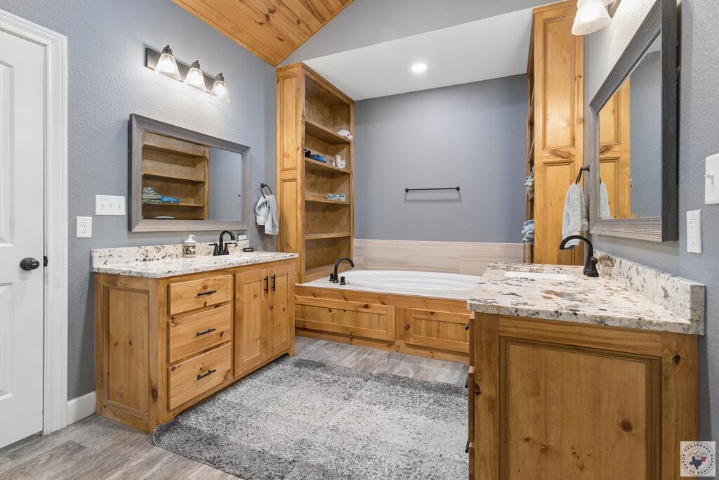 1100 N FM 992, DeKalb