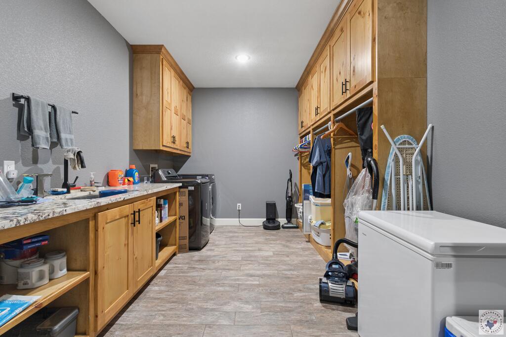 1100 N FM 992, DeKalb