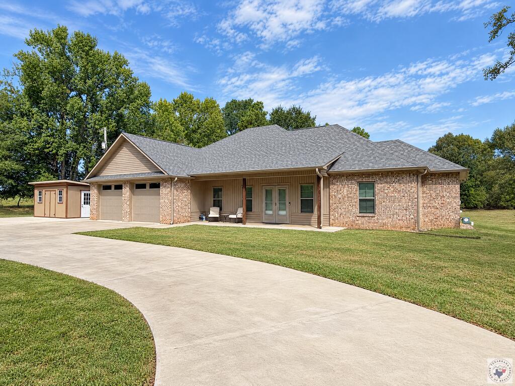 1100 N FM 992, DeKalb