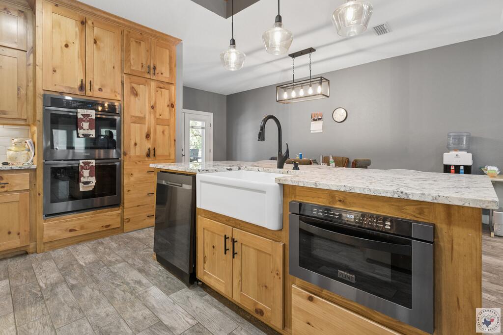 1100 N FM 992, DeKalb