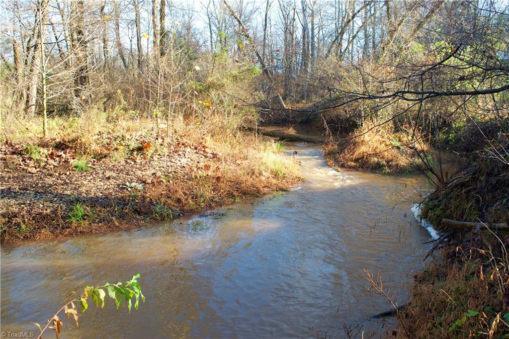 00 Whisper Trail