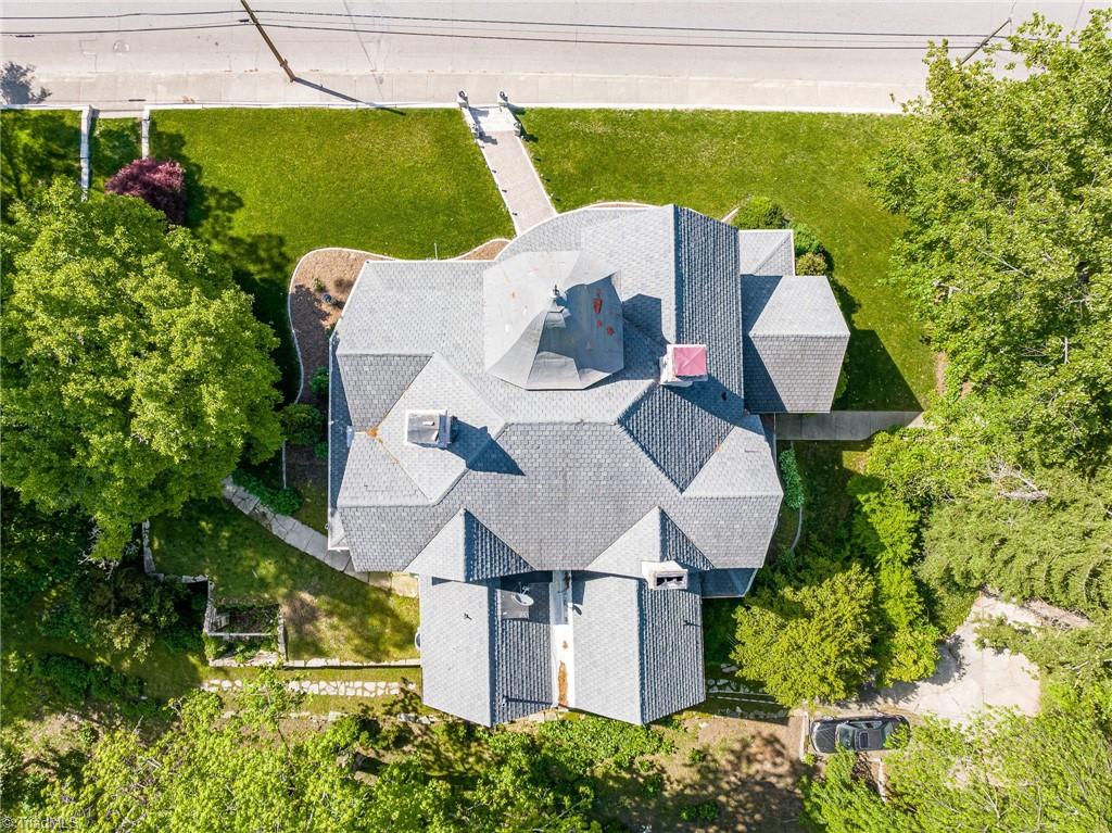 400 W Pine Street
