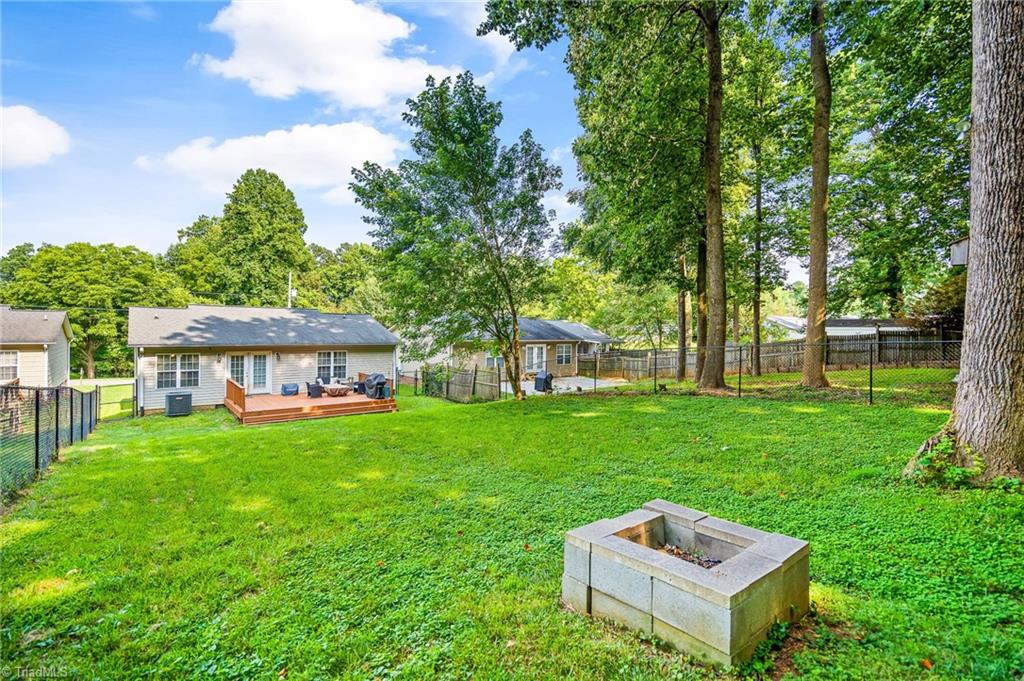 694 Dogwood Circle