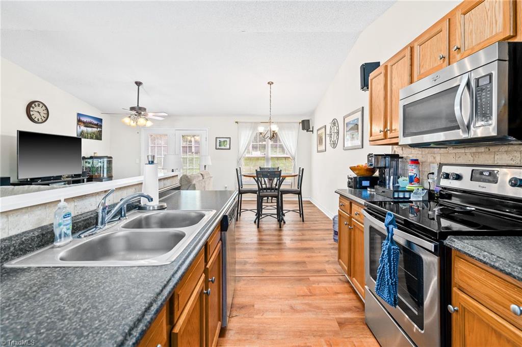 694 Dogwood Circle