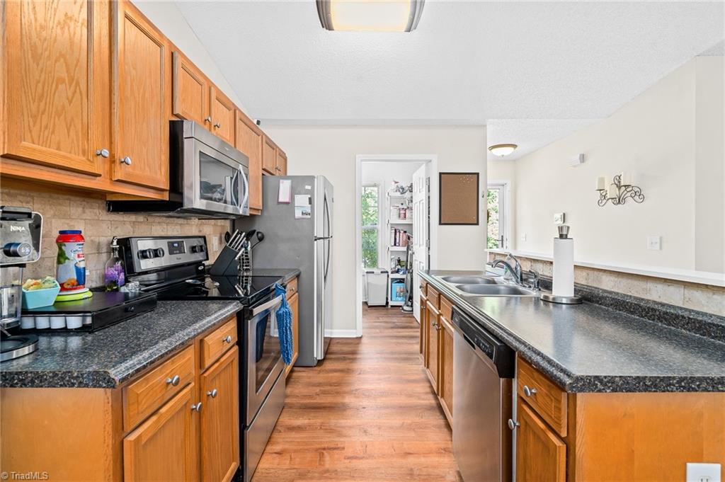 694 Dogwood Circle